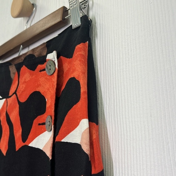 H&M - Tropical Floral Three Button Lightweight Linen Blend Midi Skirt Size 4 - Picture 7 of 9